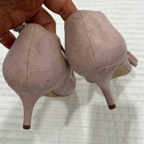Adorable!! Kate Spade suede pumps with bow - Picture 4 of 7